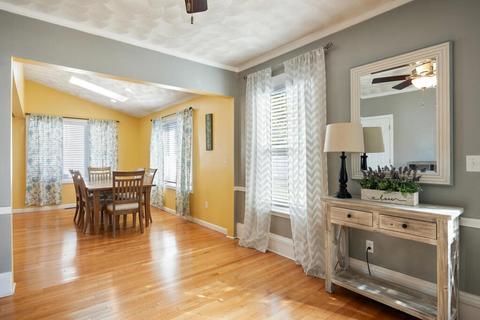 12 Maple St, Saugus, MA 01906 photo 7