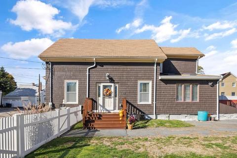 12 Maple St, Saugus, MA 01906 photo 1
