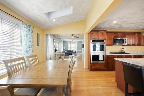 12 Maple St, Saugus, MA 01906 photo 10