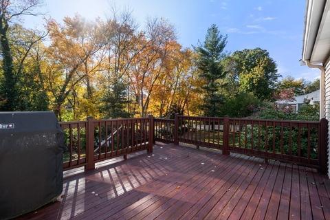 85 Mackintosh Ave, Needham, MA 02492 photo 8