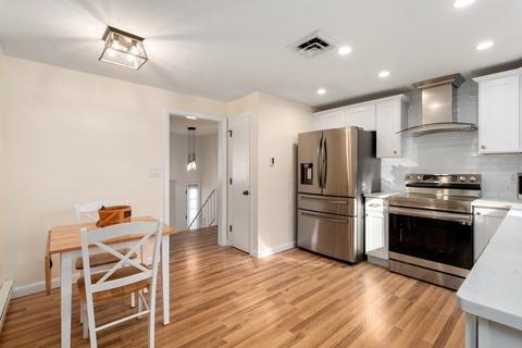 85 Mackintosh Ave, Needham, MA 02492 photo 10