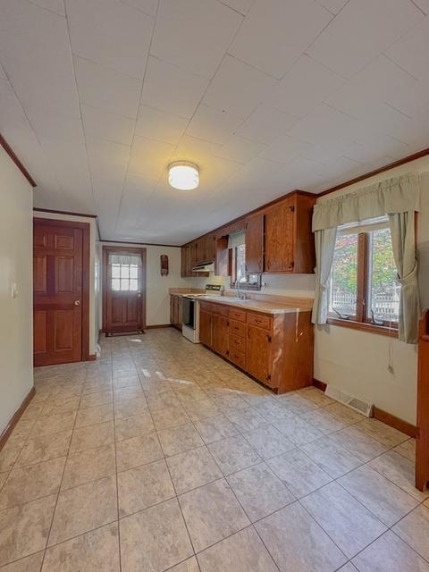 31 Walnut Rd, Wrentham, MA 02093 photo 3