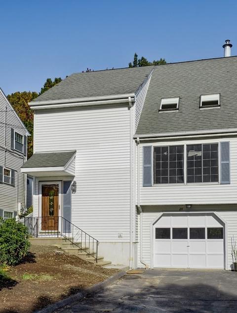 27 4th St, Worcester, MA 01602 photo 1