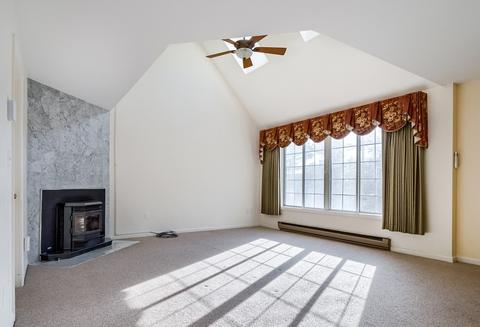 27 4th St, Worcester, MA 01602 photo 4