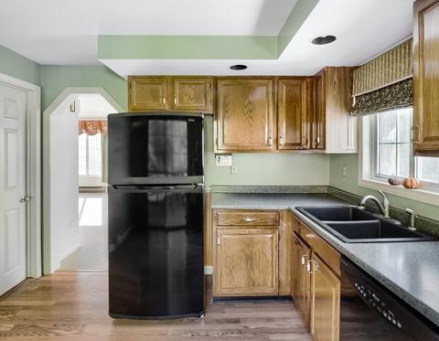 27 4th St, Worcester, MA 01602 photo 12