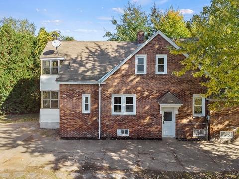 1164 Sumner Ave, Springfield, MA 01118 photo 3