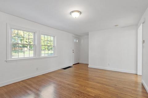 3 Oakland Rd, Danvers, MA 01923 photo 2
