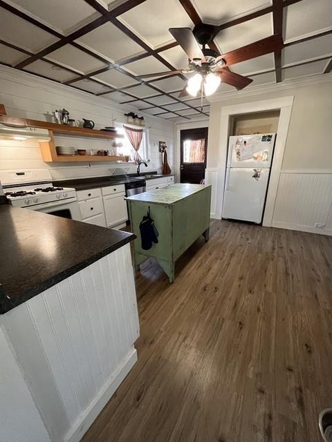 19 Marshall Ave, Chicopee, MA 01013 photo 7
