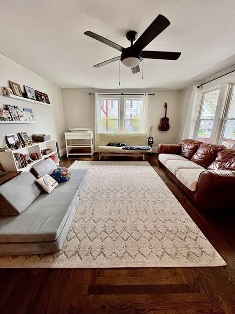19 Marshall Ave, Chicopee, MA 01013 photo 4