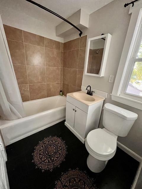 19 Marshall Ave, Chicopee, MA 01013 photo 14