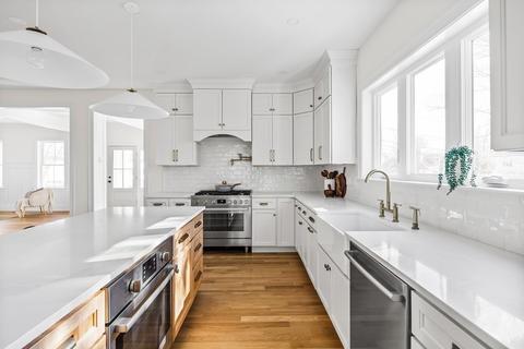 38 Grove St, Reading, MA 01867 photo 13