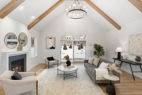 38 Grove St, Reading, MA 01867 photo 8