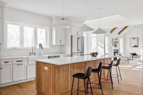 38 Grove St, Reading, MA 01867 photo 6
