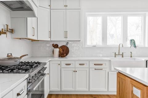 38 Grove St, Reading, MA 01867 photo 5