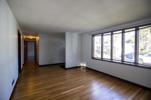 69 Sturges Rd, Reading, MA 01867 photo 5