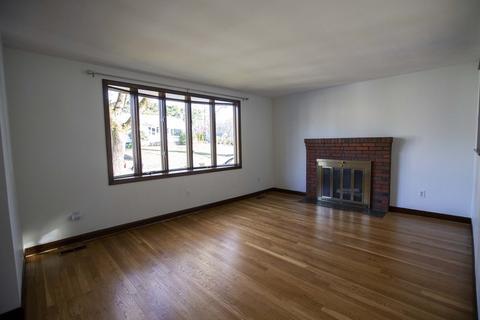 69 Sturges Rd, Reading, MA 01867 photo 4