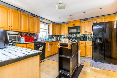 524 Cotuit Rd, Mashpee, MA 02649 photo 4