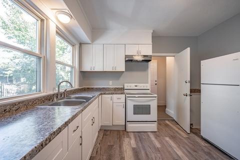 15 Kimberly Ave, Springfield, MA 01108 photo 7
