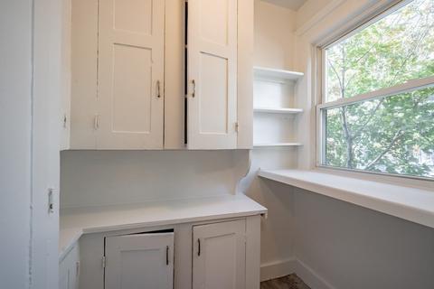 15 Kimberly Ave, Springfield, MA 01108 photo 6