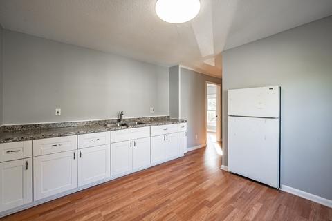 15 Kimberly Ave, Springfield, MA 01108 photo 30