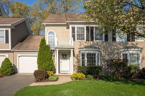8 Shady Brook Ln #8, West Springfield, MA 01089