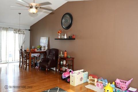 54 Seaward Ln, Fall River, MA 02720 photo 9