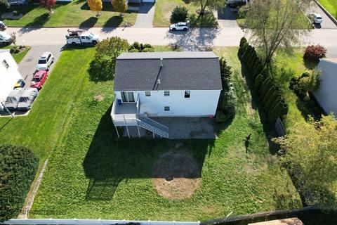 54 Seaward Ln, Fall River, MA 02720 photo 7