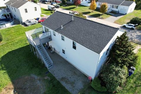 54 Seaward Ln, Fall River, MA 02720 photo 6