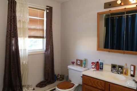 54 Seaward Ln, Fall River, MA 02720 photo 24