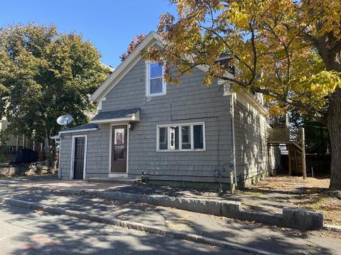 9 Chestnut St, Gloucester, MA 01930 photo 2