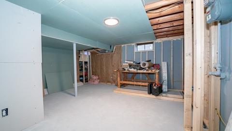 376 Dwight Rd, Springfield, MA 01108 photo 13