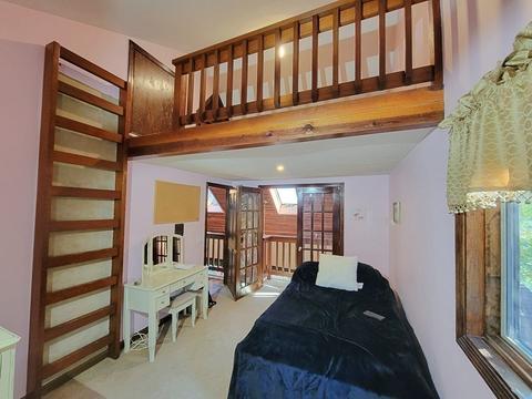 19 Horseshoe Cir, Ware, MA 01082 photo 15
