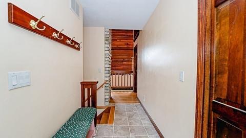 19 Horseshoe Cir, Ware, MA 01082 photo 5