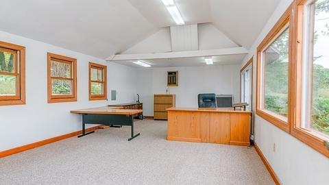 19 Horseshoe Cir, Ware, MA 01082 photo 28