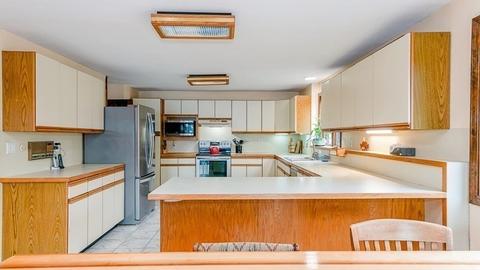 19 Horseshoe Cir, Ware, MA 01082 photo 8