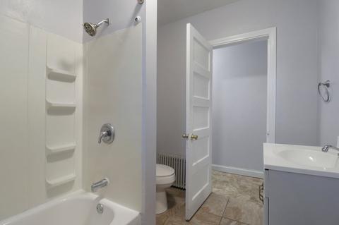 74 Jasper St, Springfield, MA 01109 photo 23