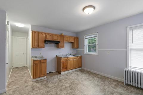 74 Jasper St, Springfield, MA 01109 photo 13