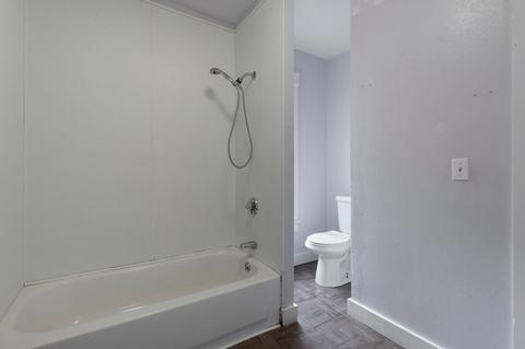 74 Jasper St, Springfield, MA 01109 photo 12