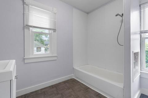 74 Jasper St, Springfield, MA 01109 photo 11