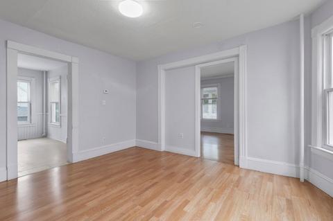 74 Jasper St, Springfield, MA 01109 photo 7