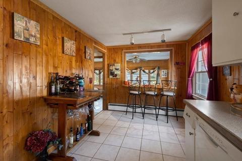 46 Timber Ln, Springfield, MA 01119 photo 10
