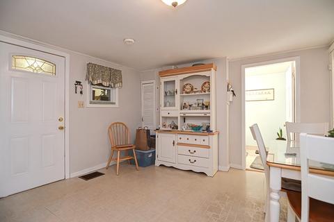 14 Brewer St, Worcester, MA 01609 photo 13