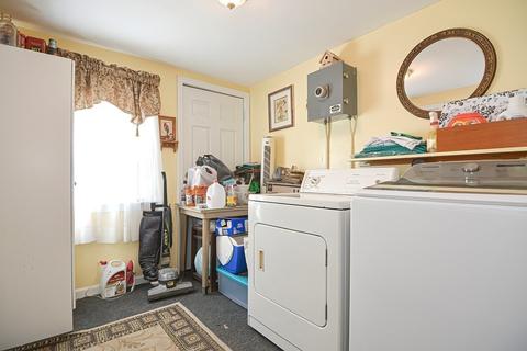 14 Brewer St, Worcester, MA 01609 photo 6