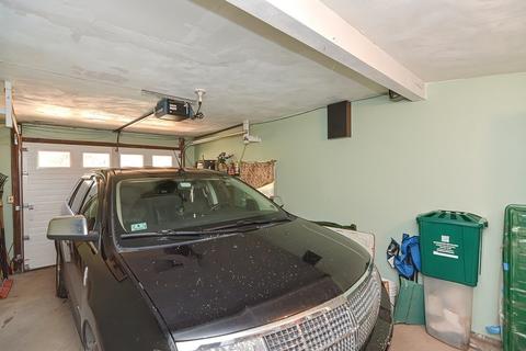 14 Brewer St, Worcester, MA 01609 photo 24