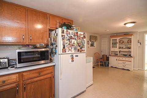 14 Brewer St, Worcester, MA 01609 photo 9
