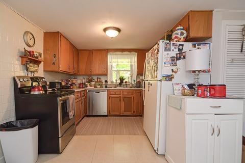 14 Brewer St, Worcester, MA 01609 photo 10