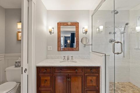 34 Flint St, Marblehead, MA 01945 photo 23