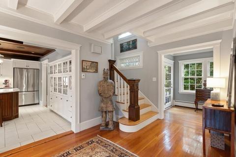 34 Flint St, Marblehead, MA 01945 photo 17