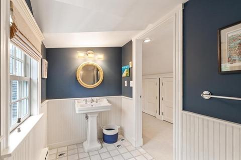 34 Flint St, Marblehead, MA 01945 photo 30