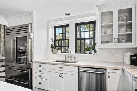 2 Weston Rd, Hingham, MA 02043 photo 5